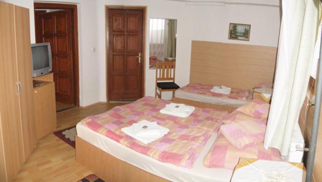 Nadix Panzio Bed & Breakfast Debrecen Oda fotoğraf